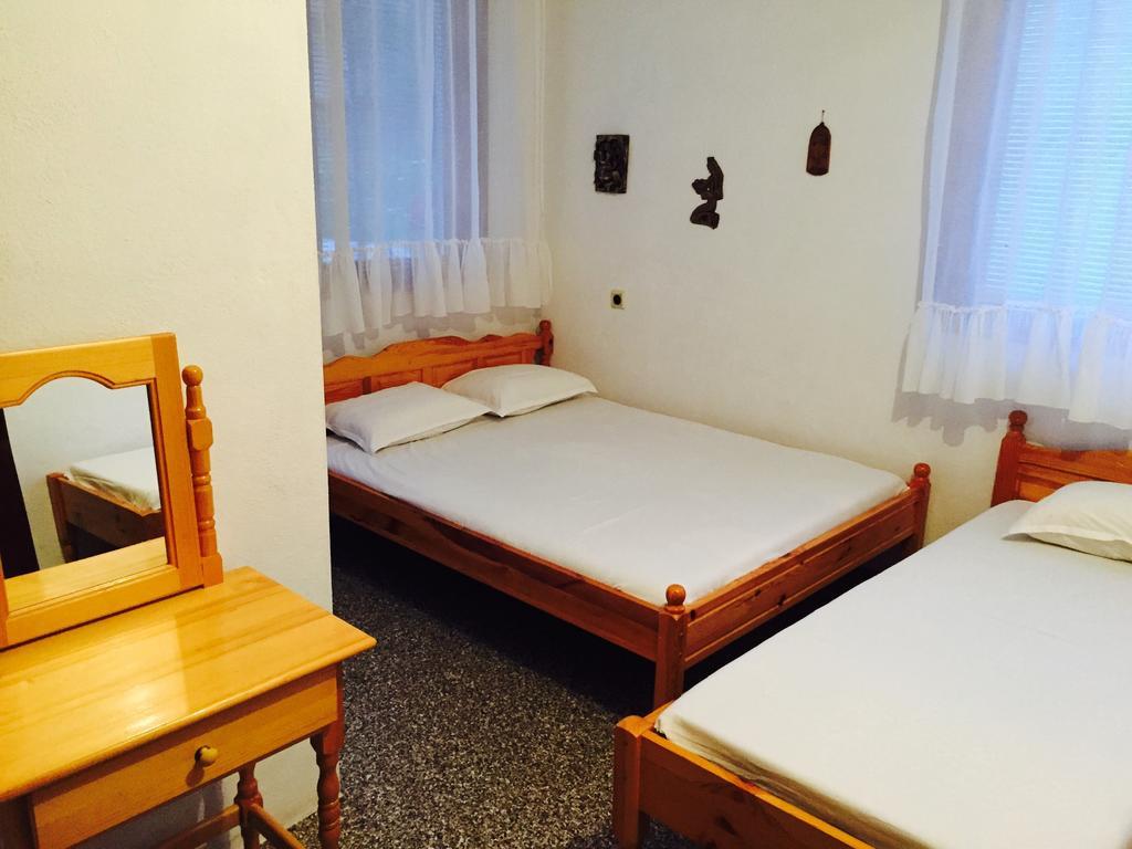Petrovi Guest House Obzor Room photo